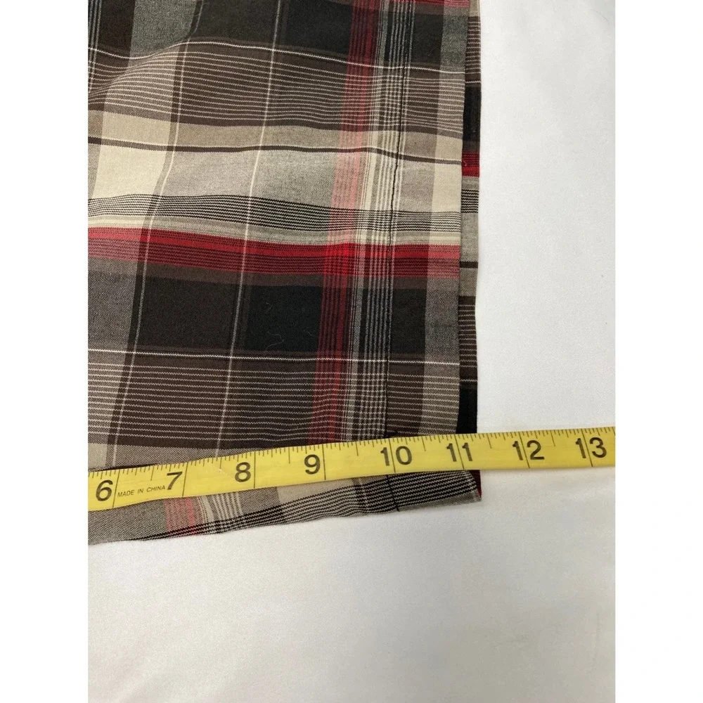Billabong Plaid Shorts Men's Size 33 Beige Red Black Casual Flat Front